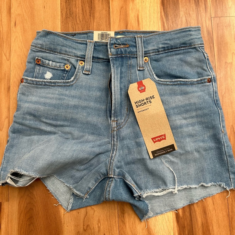 Levis high rise shorts